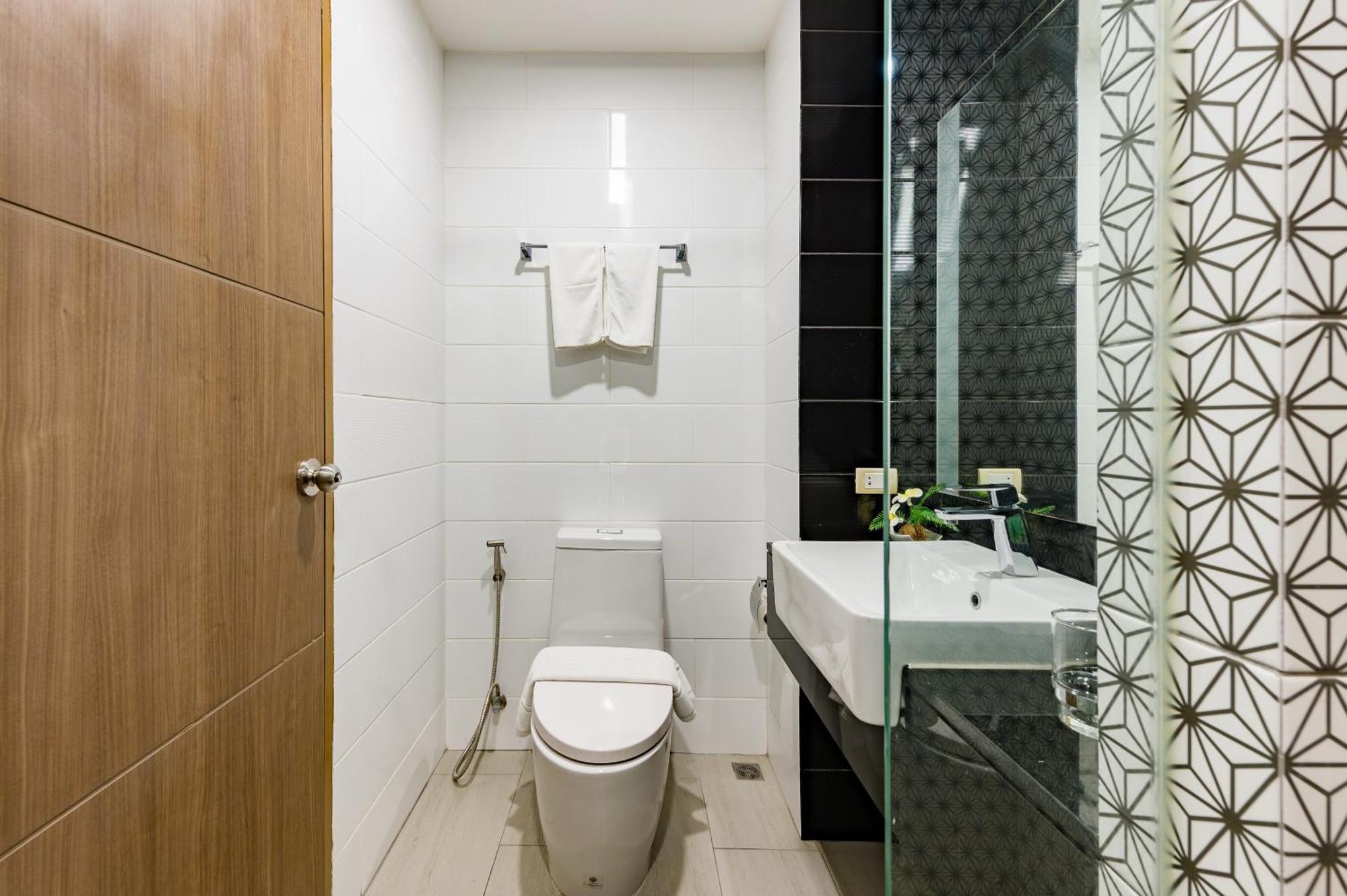 Wyndham Royal Lee Phuket Otel Nai Yang Beach Dış mekan fotoğraf