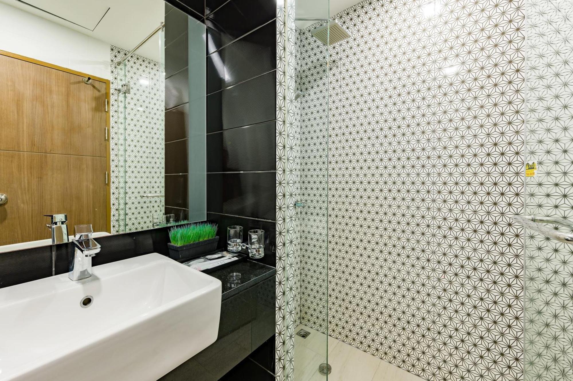 Wyndham Royal Lee Phuket Otel Nai Yang Beach Dış mekan fotoğraf